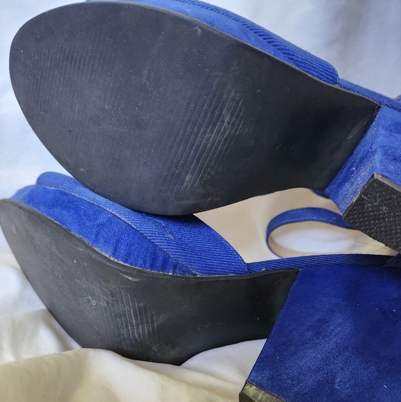 Kimchi Blue Vintage Style Peeptoe Heels - Picture 5 of 6
